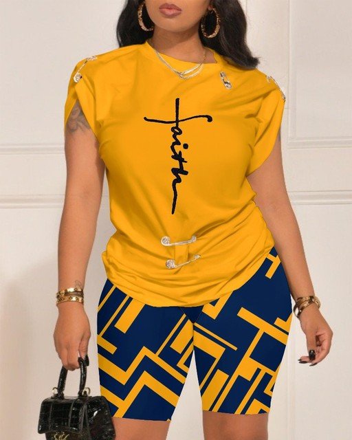 Two Piece Sets Womens Outifits Summer Fashion Design Pin Digital Print Round Neck Short Sleeved Top & Casual Skinny Shorts Set - Taylor K Shop