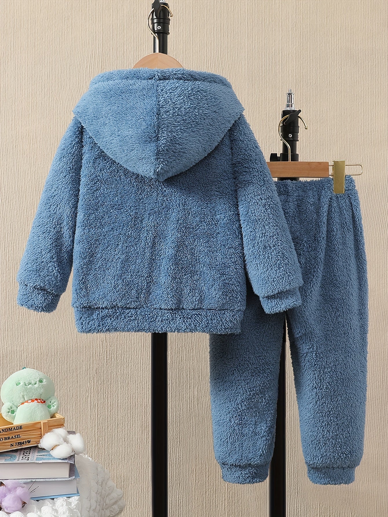 Cozy Solid Color Winter Outfit with Plush Hoodie and Bag - Taylor K Shop
