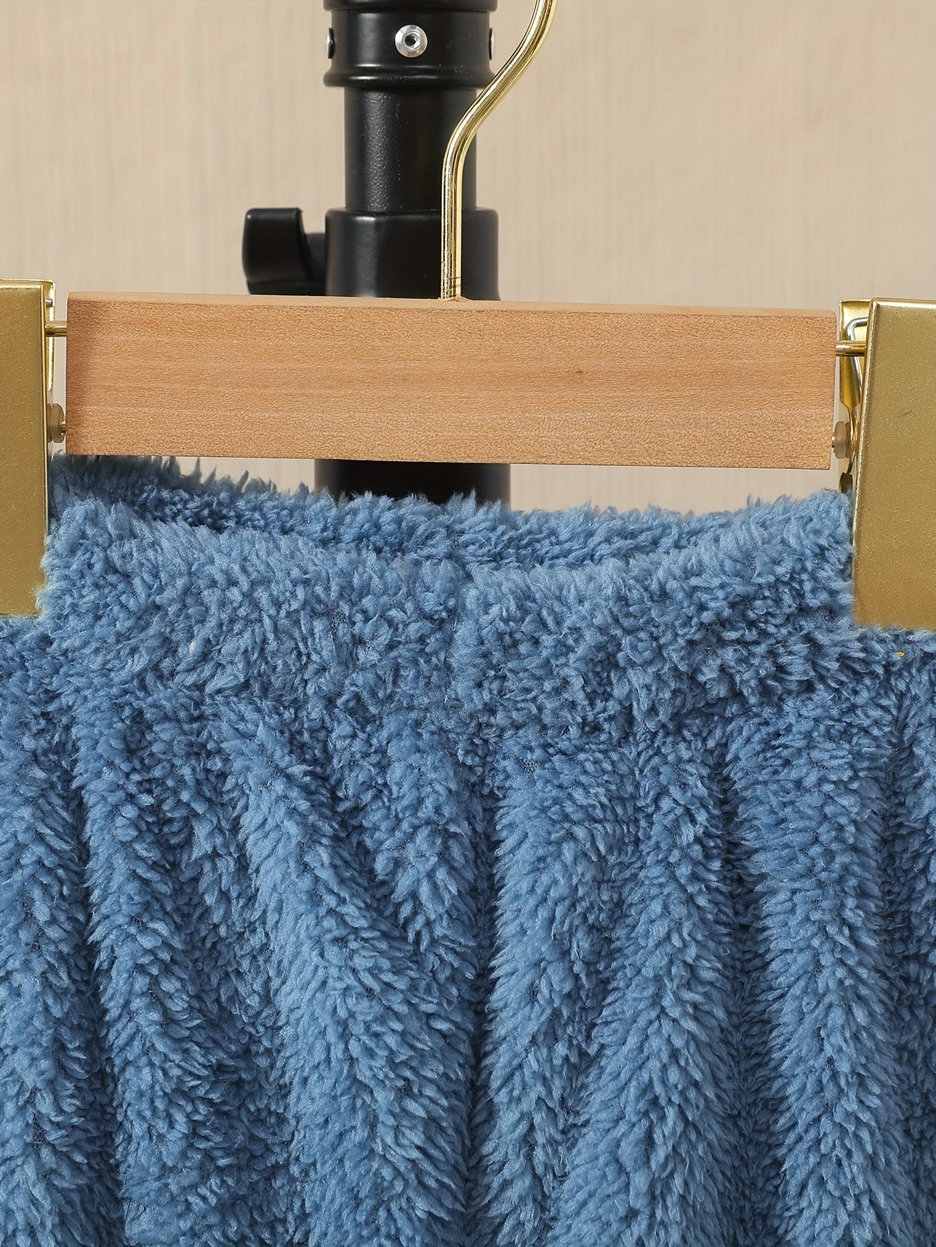 Cozy Solid Color Winter Outfit with Plush Hoodie and Bag - Taylor K Shop