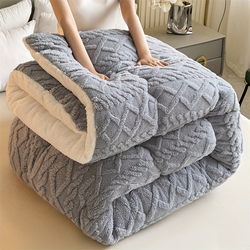 Luxurious Blue White Quilted Taffeta Velvet Blanket - Taylor K Shop