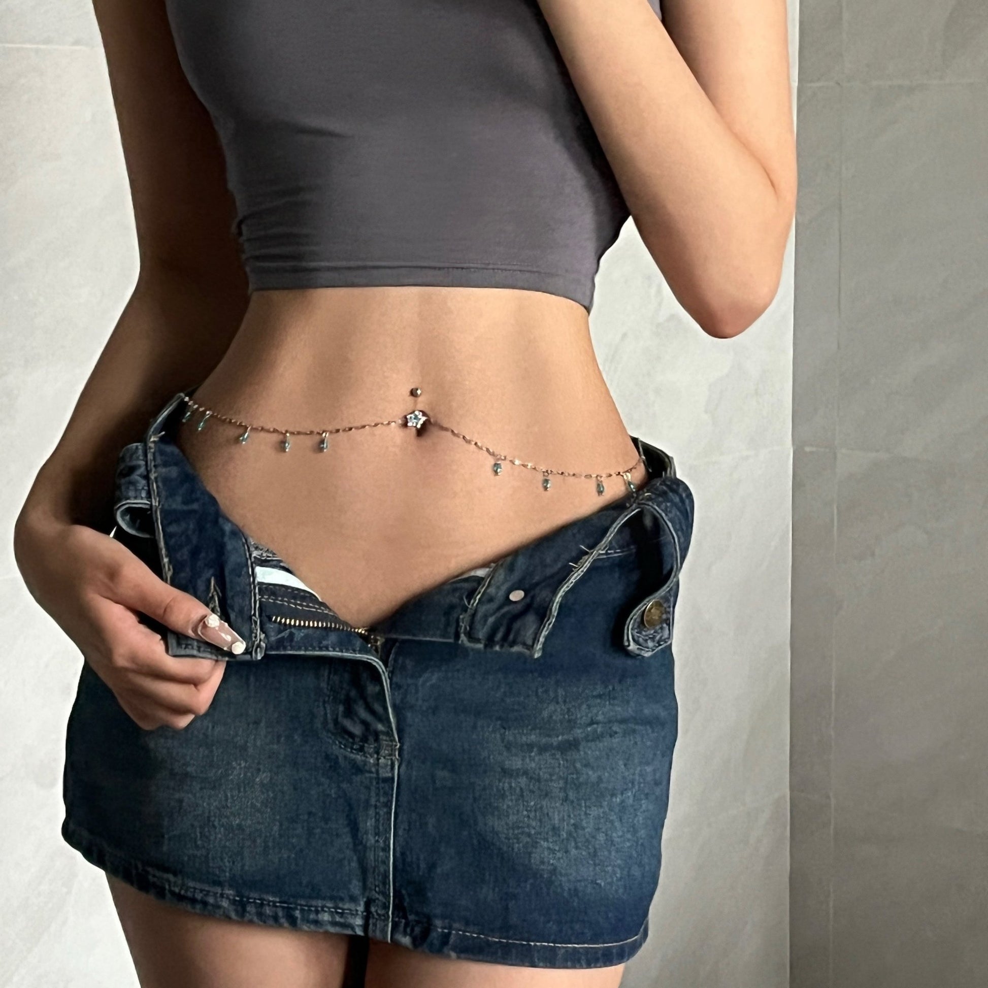 Stylish Zirconia Flower Pendant Belly Chain for Women - Taylor K Shop