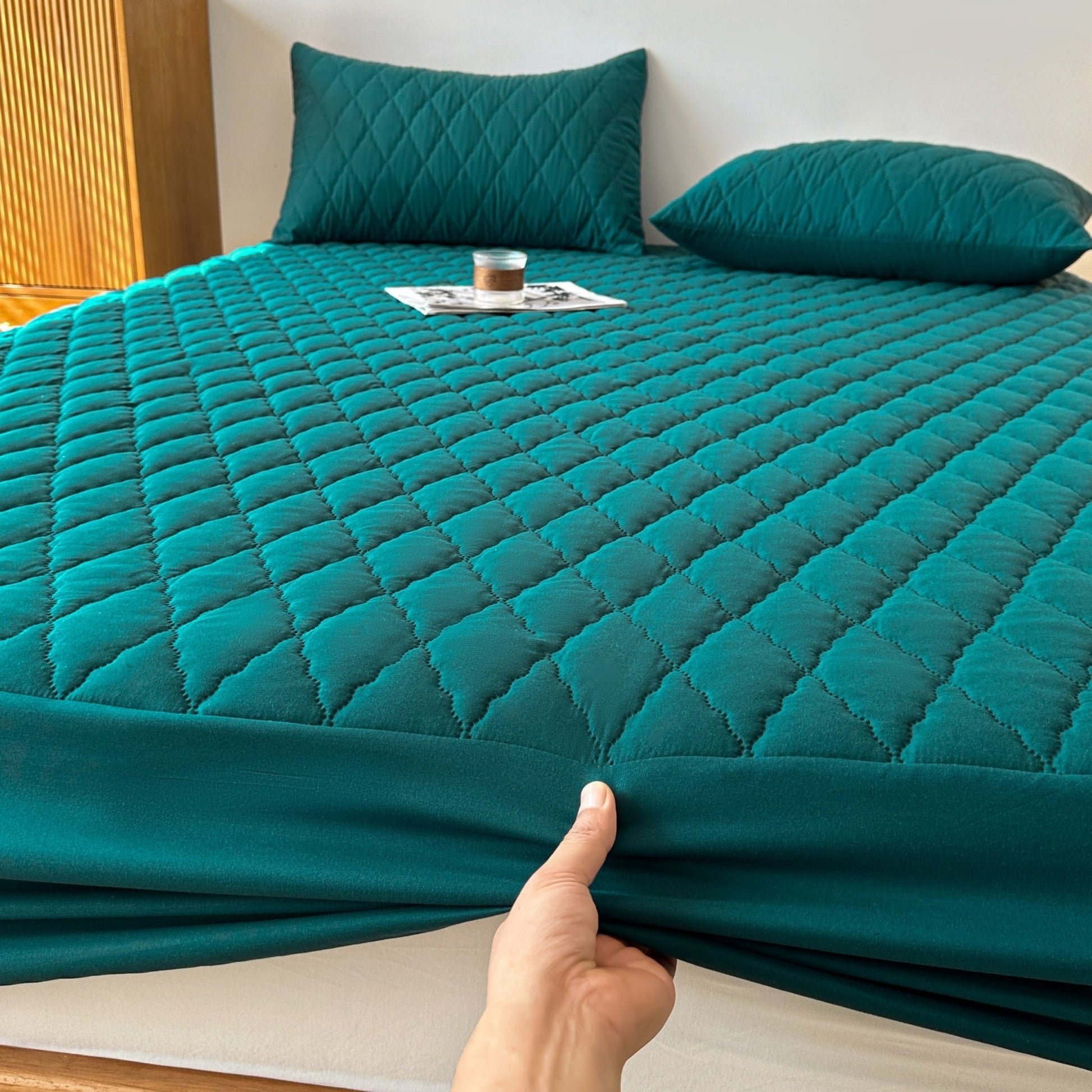 Waterproof Multicolor Mattress Protector Soft Comfortable Fitted Sheet - Taylor K Shop