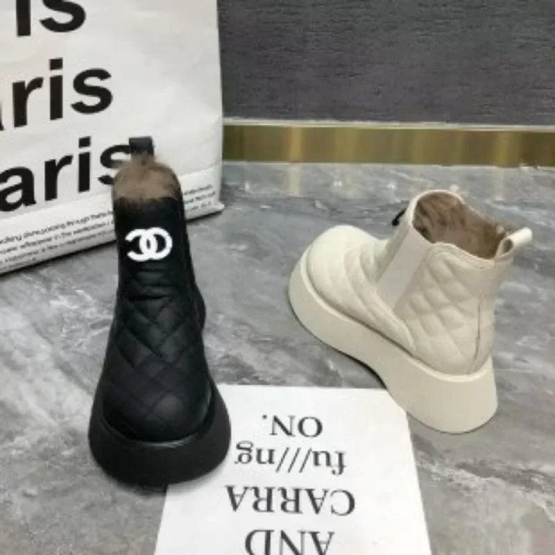 Womens Cozy PlushLined Winter Boots with Thick Soles - Taylor K Shop