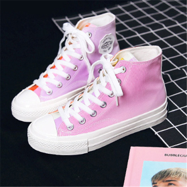 High-top canvas shoes