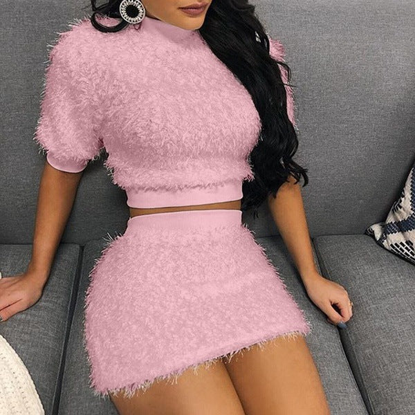 Plush hip sexy two piece short skirt set - taylorkinfo