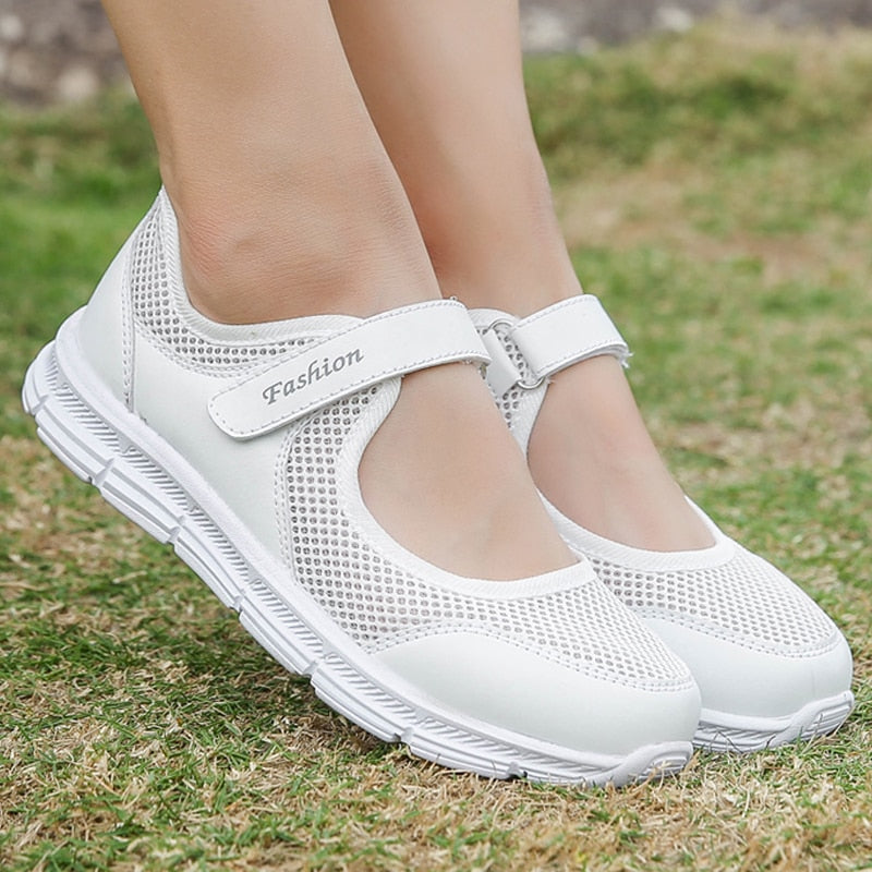 2021 Summer Women Casual Shoes Soft Portable Sneakers Walking Flat Shoes For Women Slip On Soles Breathable White Sneakers Shoes