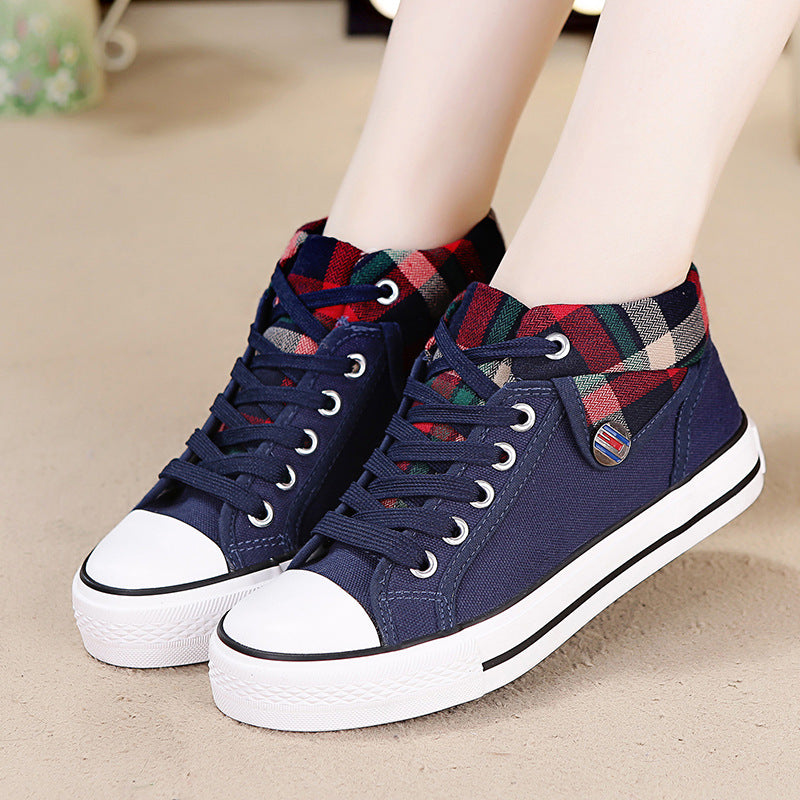 High-top canvas shoes