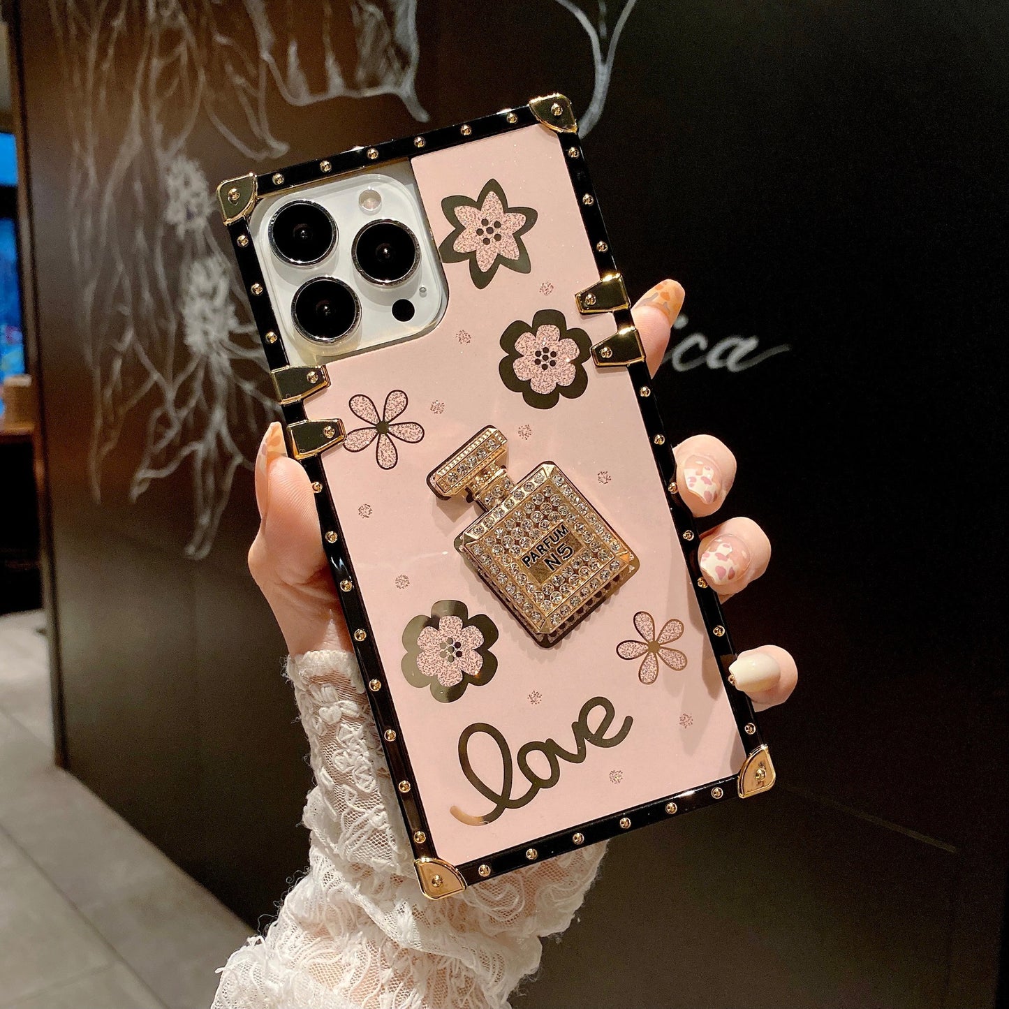 Three Dimensional Diamond-encrusted Perfume Bottle Four Corners Anti-fall Phone Case