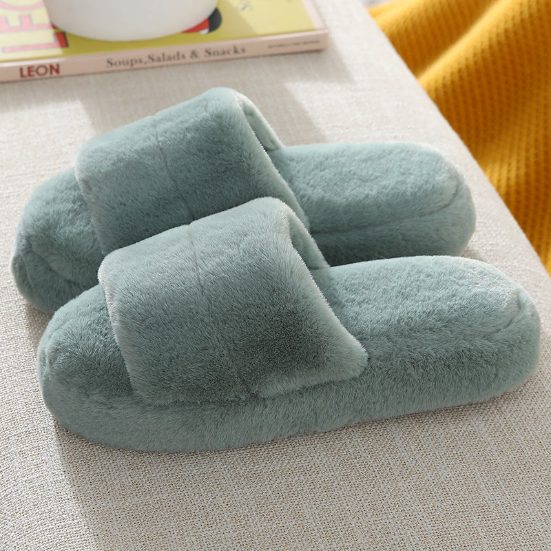 Indoor plush slippers