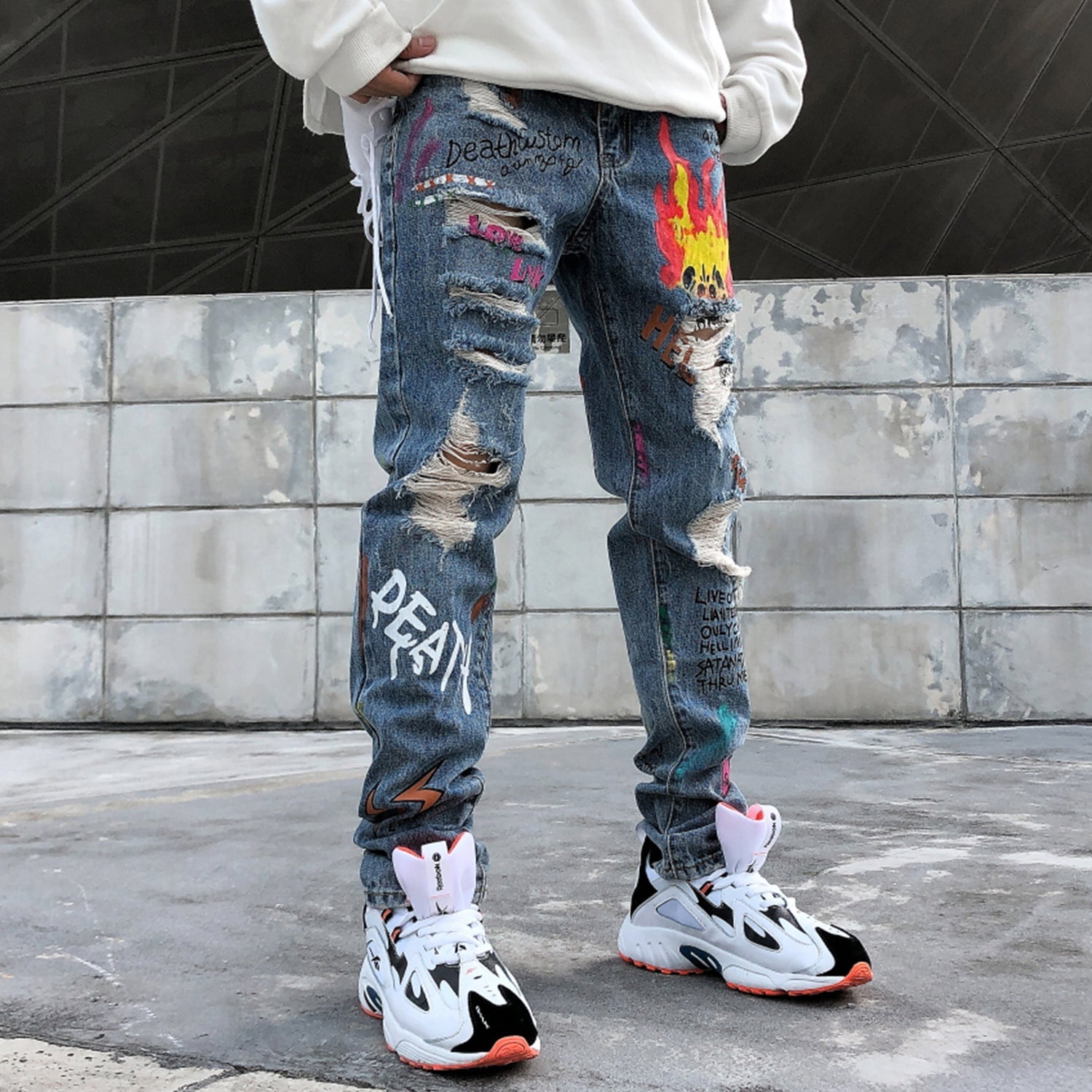 Graffiti ripped jeans - Taylor K Shop