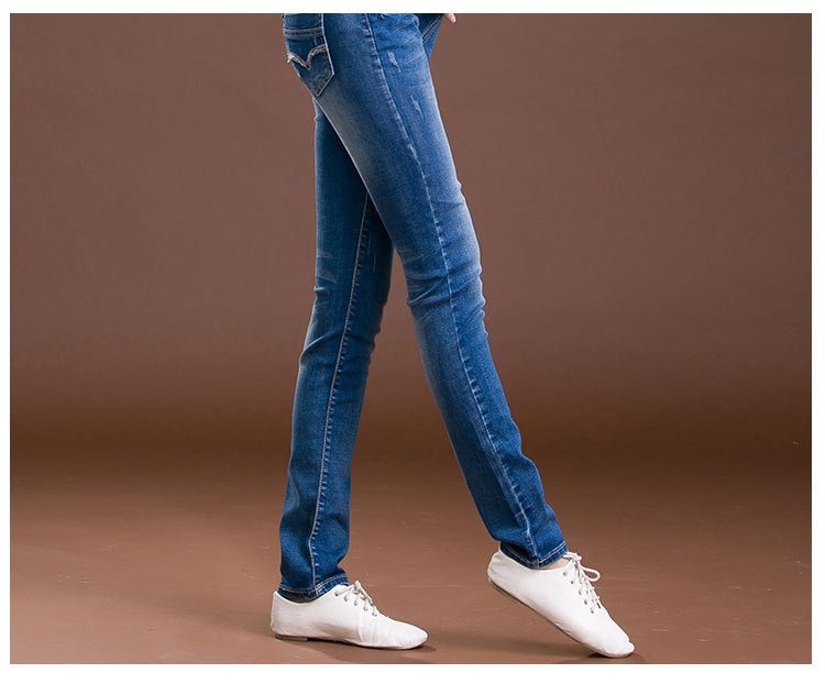 Maternity embroidered jeans - Taylor K Shop