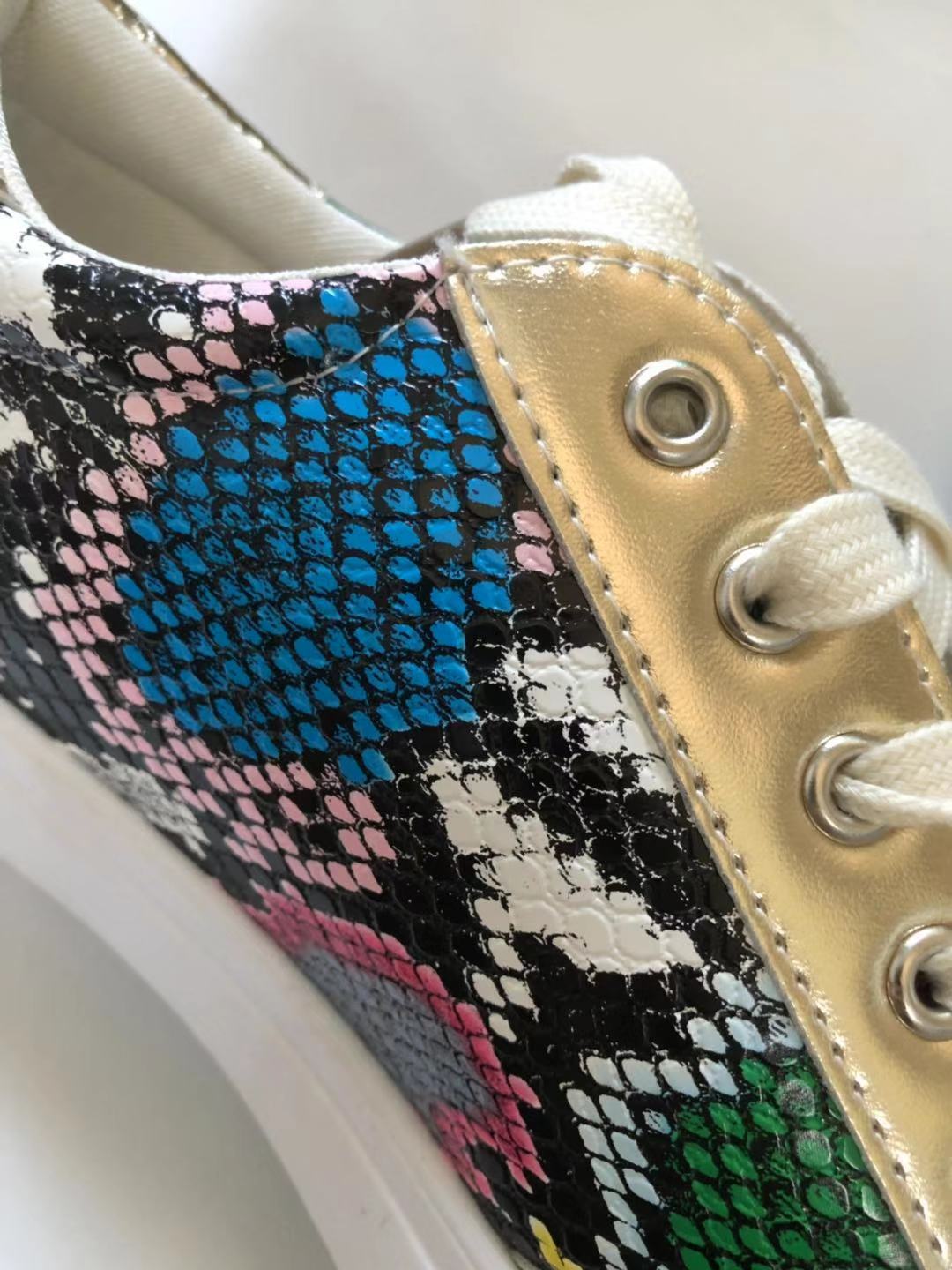 Snakeskin PU Women's Shoes Flat Sneakers Sneakers - Taylor K Shop