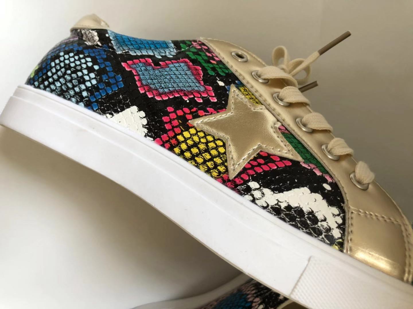 Snakeskin PU Women's Shoes Flat Sneakers Sneakers - Taylor K Shop