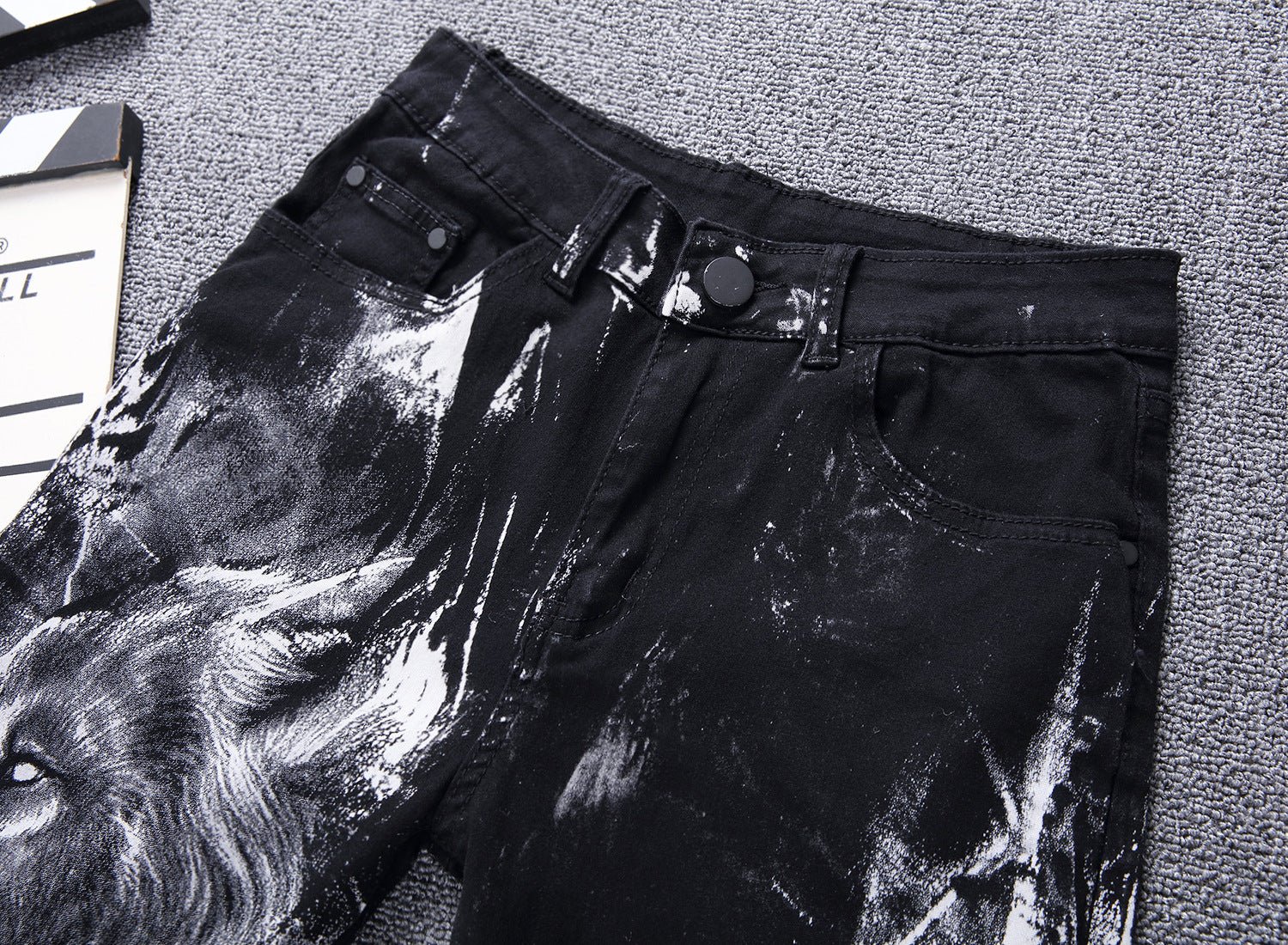 Wolf print jeans - Taylor K Shop