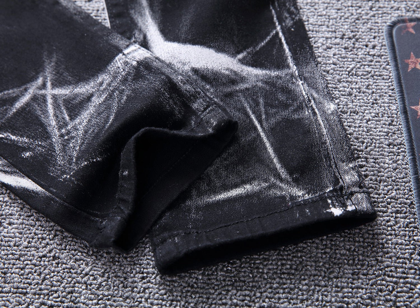 Wolf print jeans - Taylor K Shop